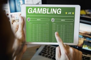 How to Read an Odds Screen Like a Professional Bettor